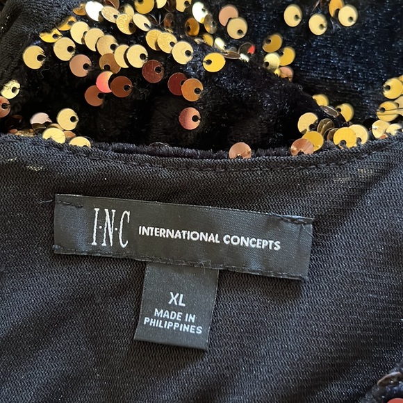 Size xl black & gold sequin dress - Picture 4 of 4